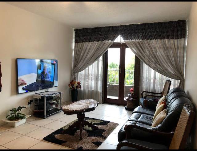 3 BEDROOM APARTMENT TO LET IN MORNINGSIDE
